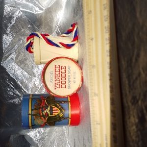 AVON VINTAGE SOAP ON A ROPE Yankee Doodle Drum Box